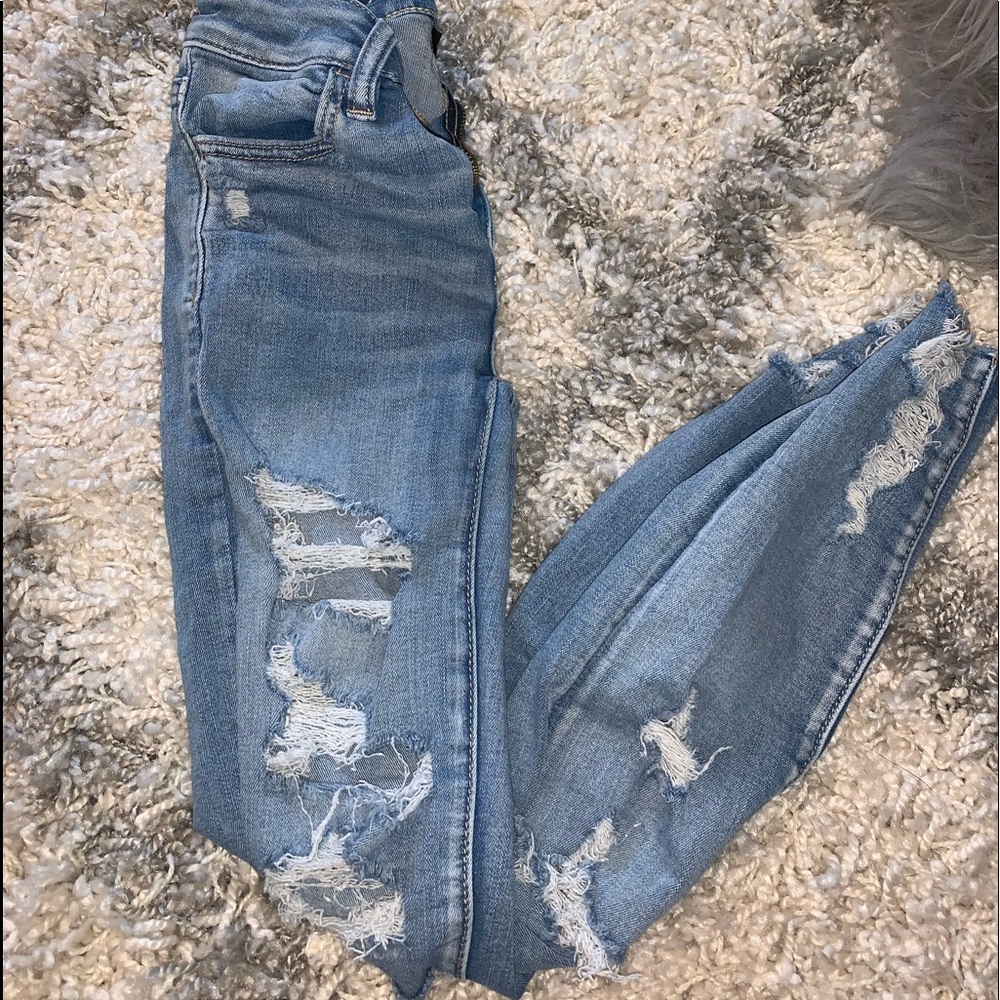 American eagle ripped jeans